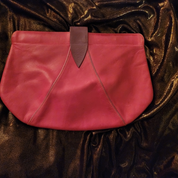 Charles Jourdan clutch - Picture 1 of 1